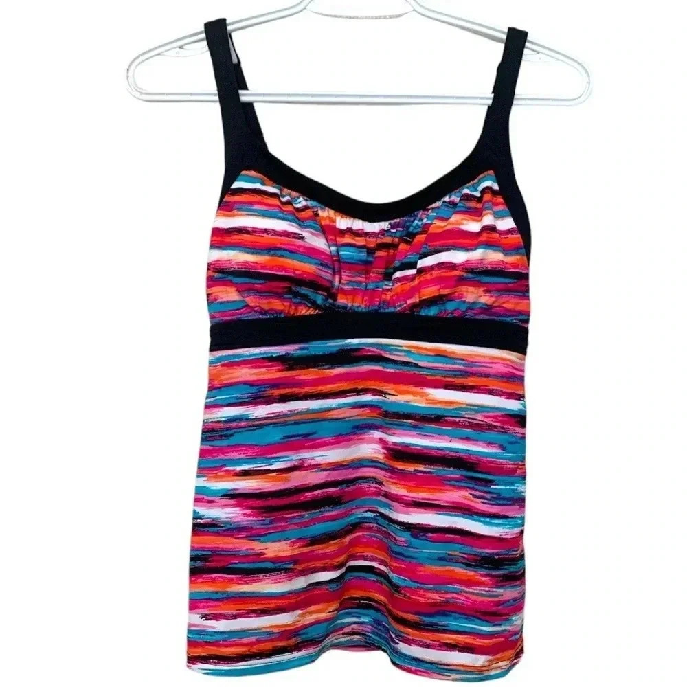 Custom Curves NWOT tankini top with adjustable straps and lightly moulded cups